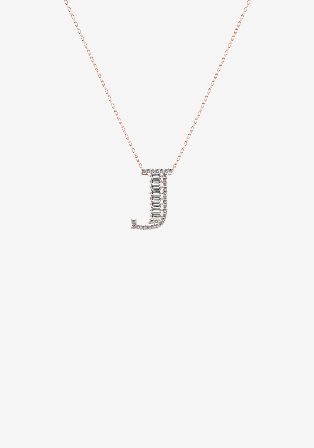Colar letra em ouro e diamantes