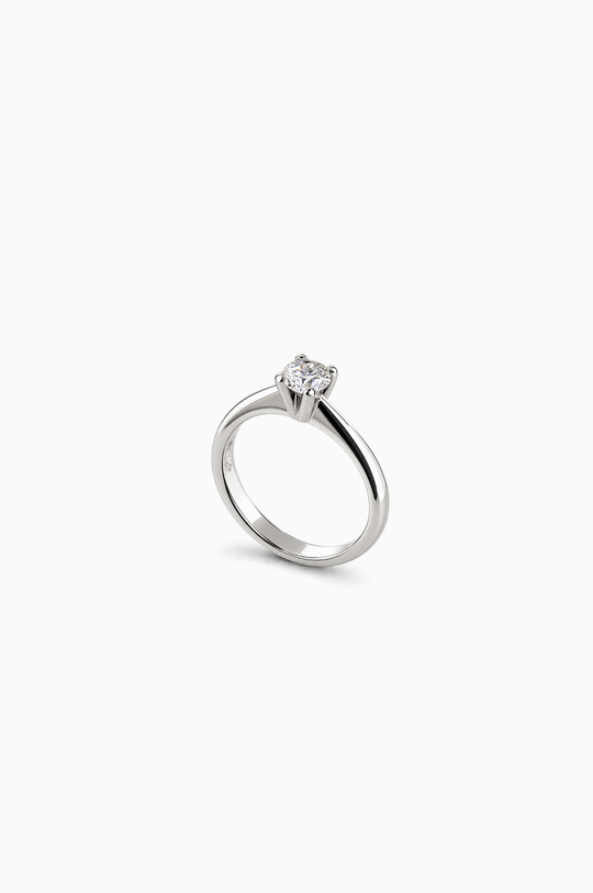 Anel de noivado solitário com diamante