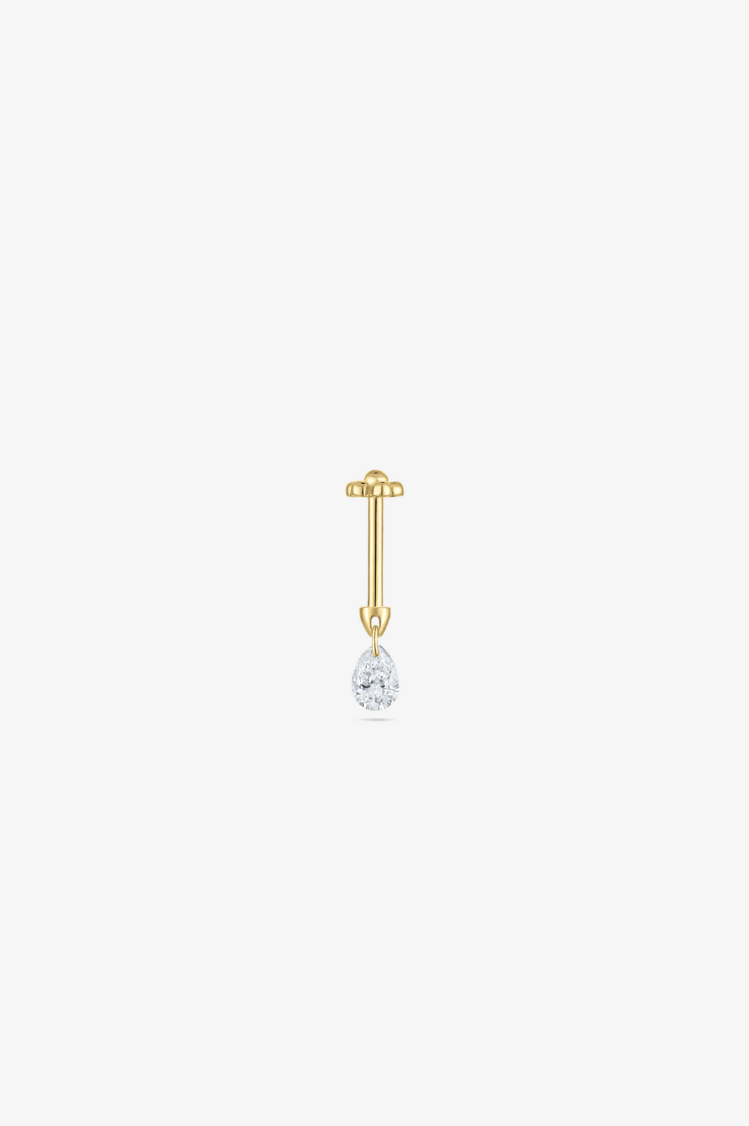 Piercing em pêra com diamantes