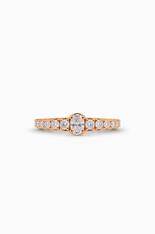 Anel de noivado em ouro rosa com diamantes