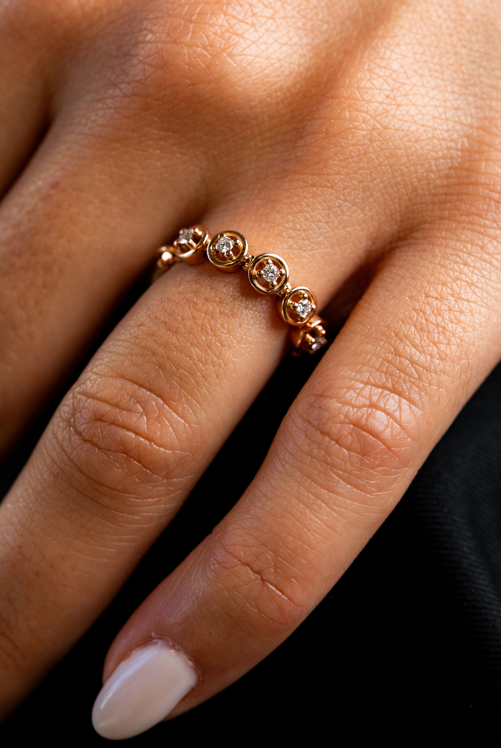 Anel Peak Palace com 5 diamantes