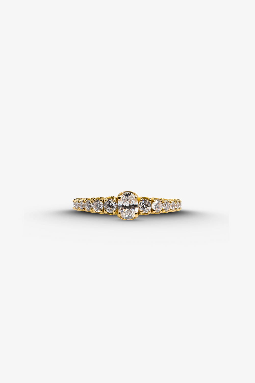 Anel de noivado em ouro rosa com diamantes