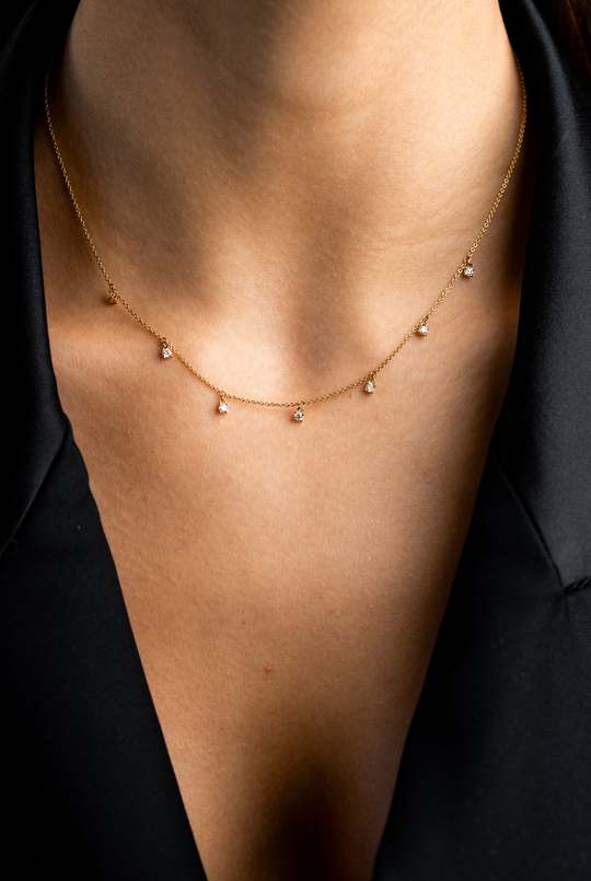 Colar em ouro amarelo com diamantes