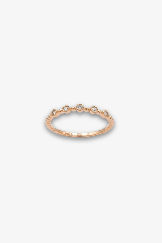 Anel em ouro rosa com 5 diamantes