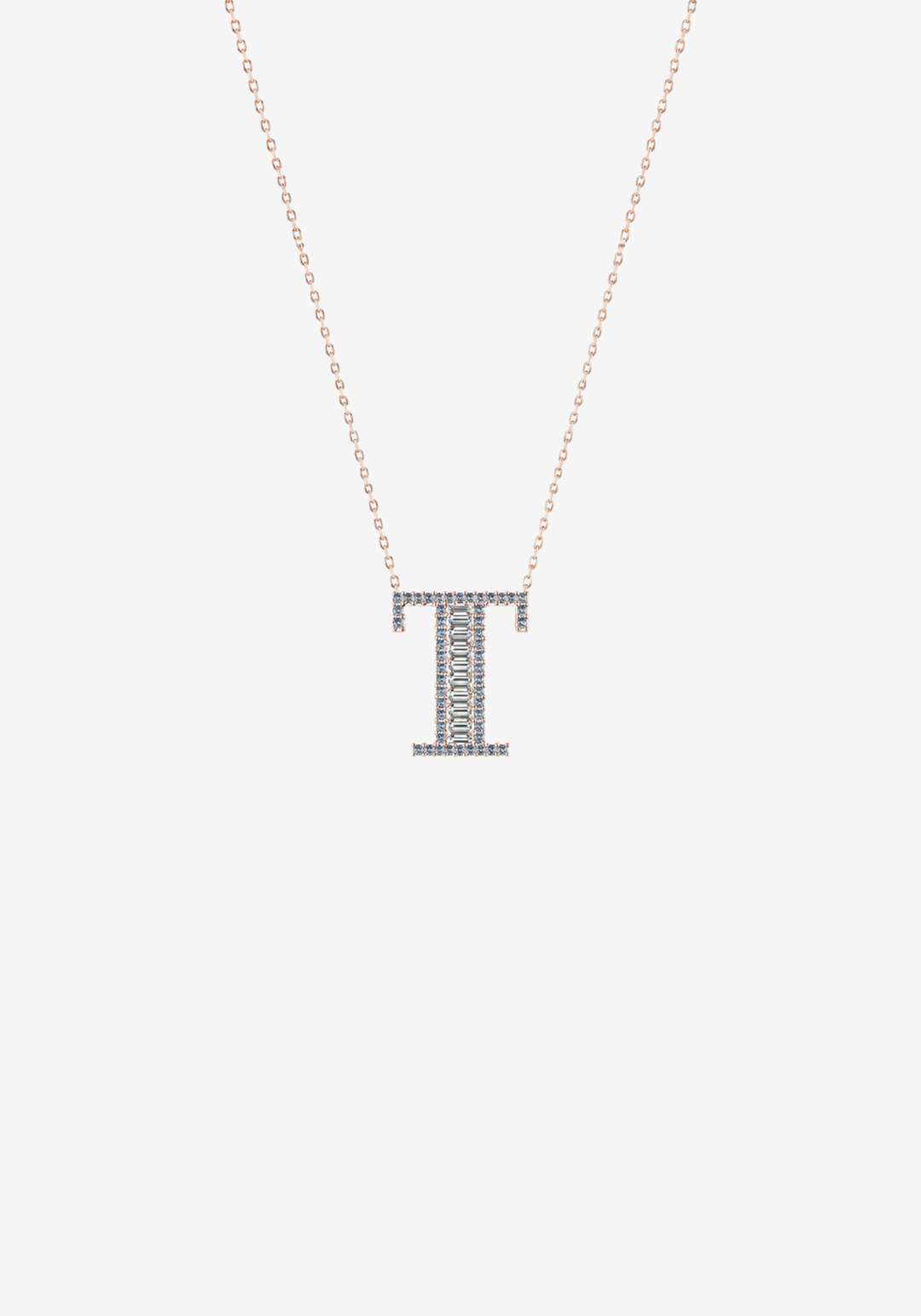 Colar letra em ouro e diamantes