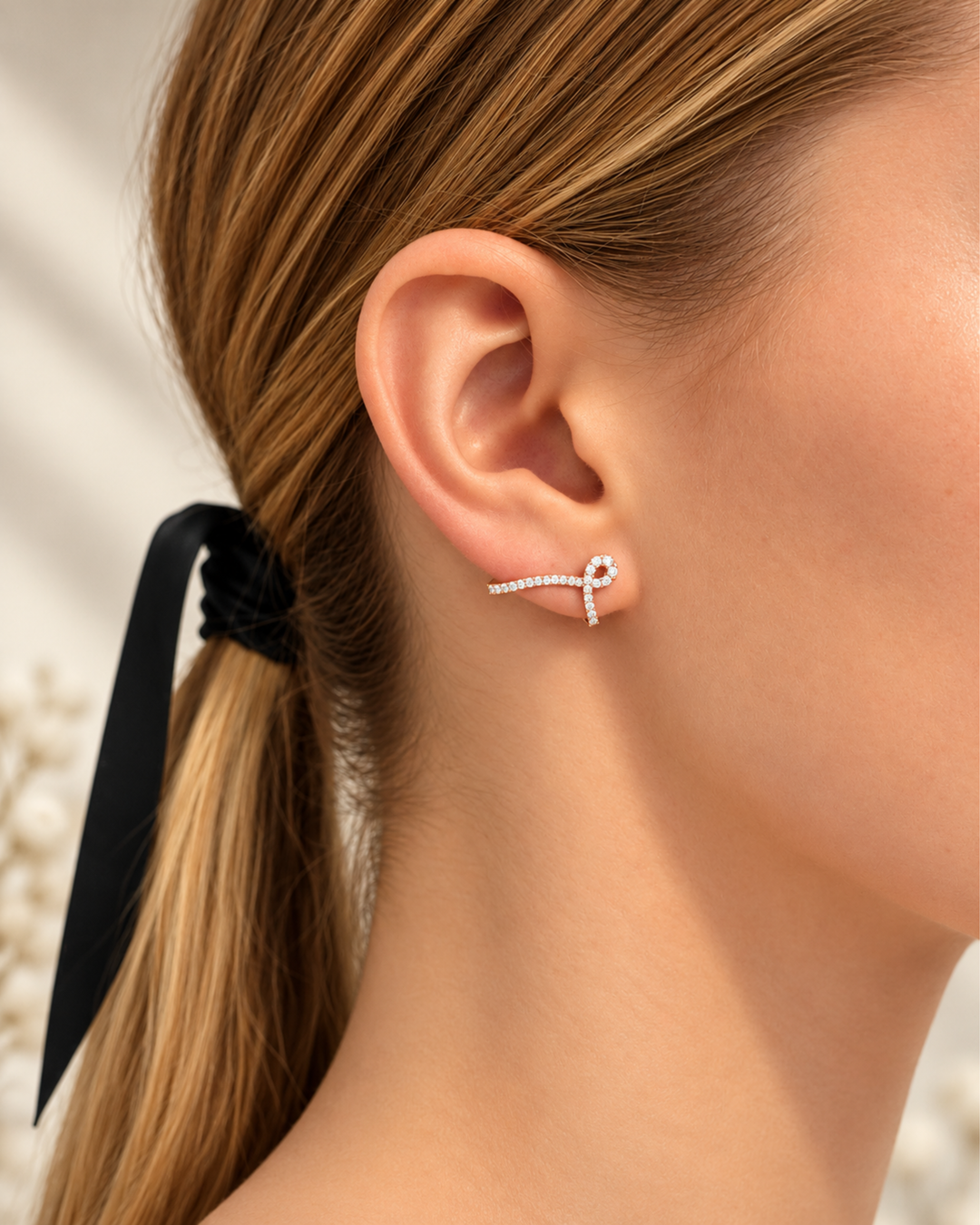 Brincos Maison Rose em ouro rosa com diamantes
