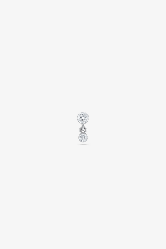 Piercing com pendente e diamantes
