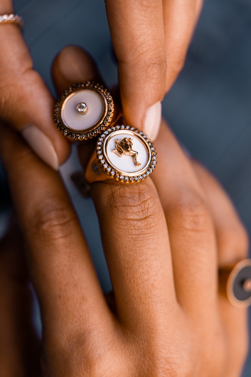Anel de ouro rosa com diamantes