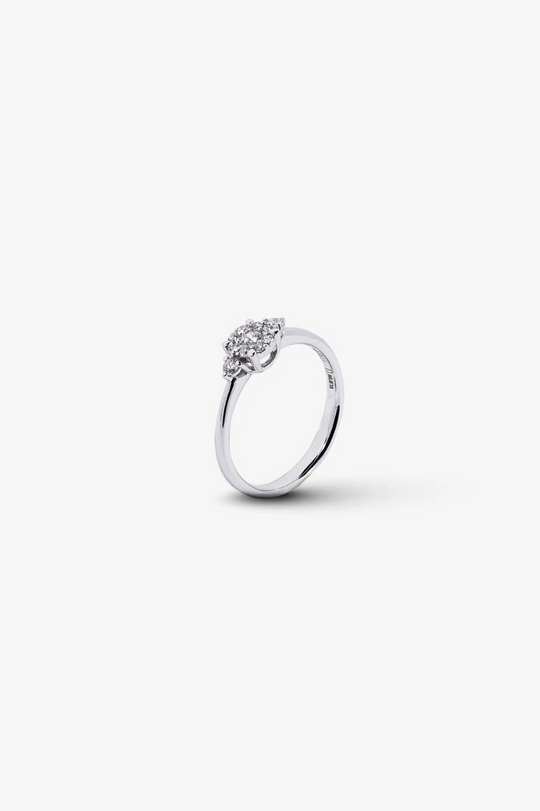 Anel de noivado em ouro branco e diamante