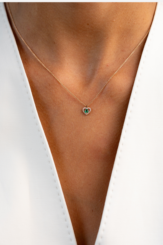 Colar de Ouro Rosa com Coração e Esmeralda