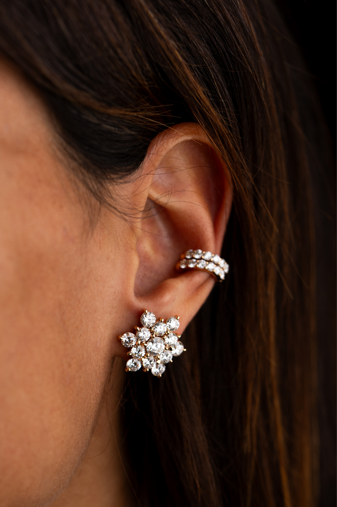 Ear Cuff com diamantes