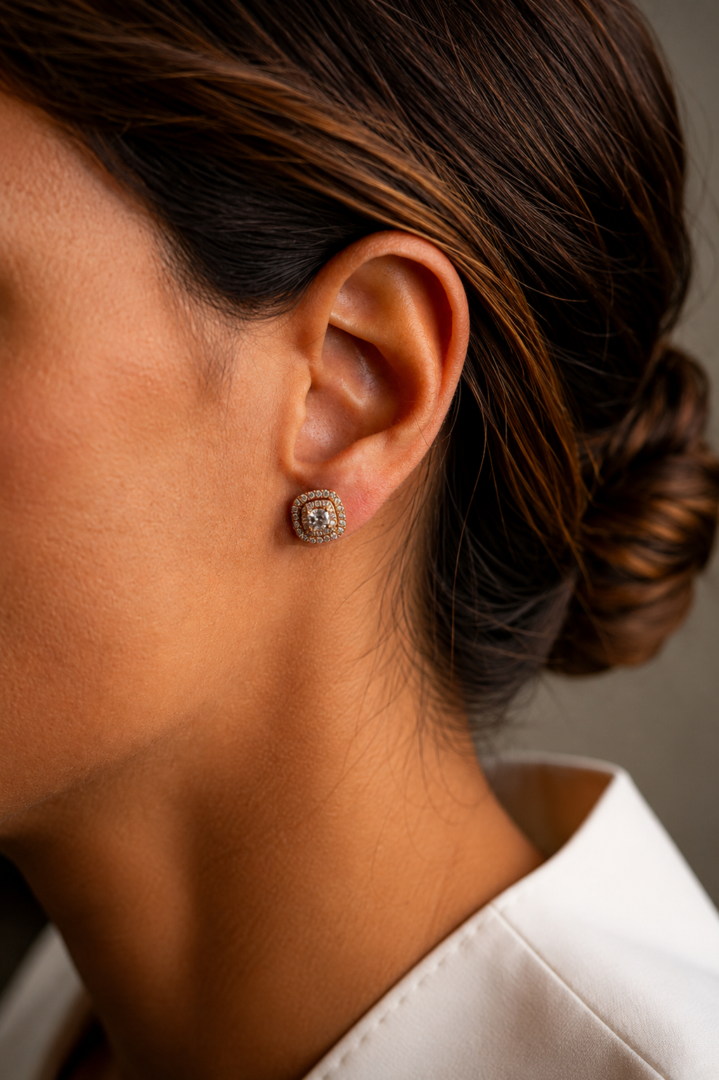 Brincos quadrados em ouro rosa com diamantes